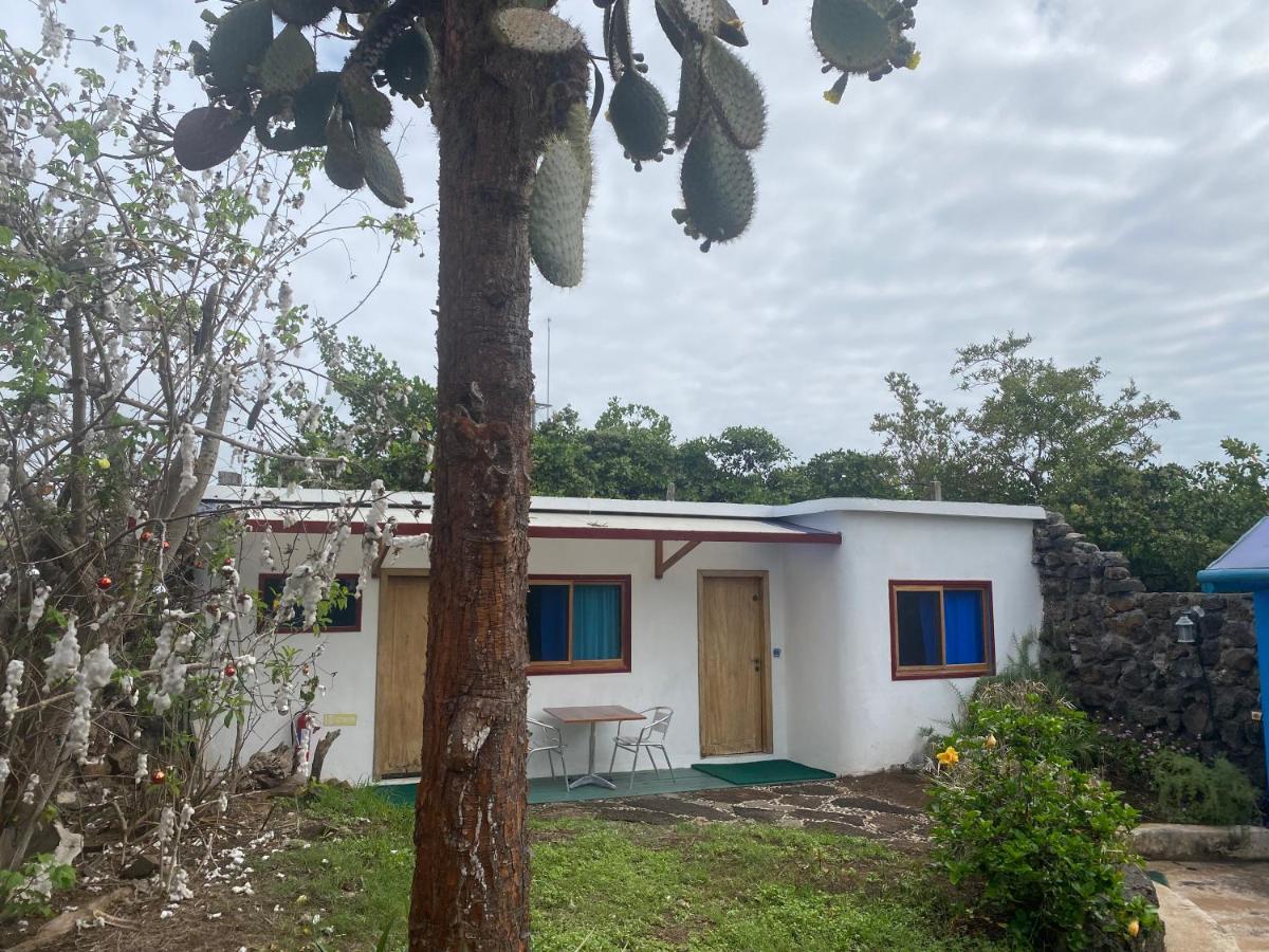 Bay House Villa Puerto Ayora  Exterior photo